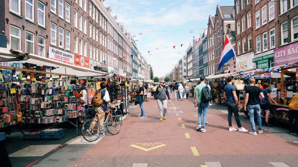 Netherlands_Market_lane